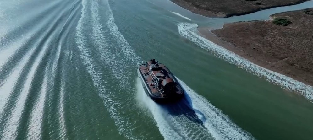 Griffon 2400 TD hovercraft