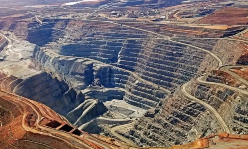 “A meeting between Himalayan Earth Exploration and Nova Minerals officials announcing a Pak–U.S. partnership for critical mineral exploration.”