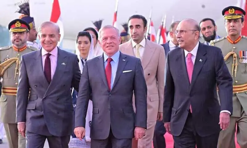 King Abdullah II of Jordan arrives in Islamabad and is welcomed by President Asif Ali Zardari and Prime Minister Shehbaz Sharif during his two-day state visit to Pakistan.