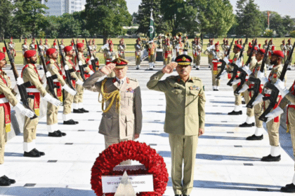 Pakistan Army Chief Field Marshal Asim Munir (front-right) and UK Chief of the General Staff General Sir Charles Walker laying a wreath at Yadgar-e-Shuhada, GHQ Rawalpindi, November 6, 2025.