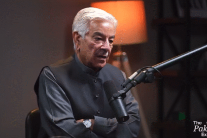 “Pakistan Defense Minister Khawaja Asif addressing the threat of Fitna al-Khawarij and warning Afghan Taliban over cross-border attacks.”