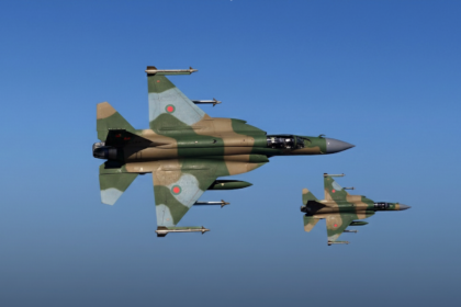 Pakistan Air Force JF-17 Thunder fighter jet in flight representing the possible defense sale to Bangladesh and Pakistan's growing role as international arms supplier