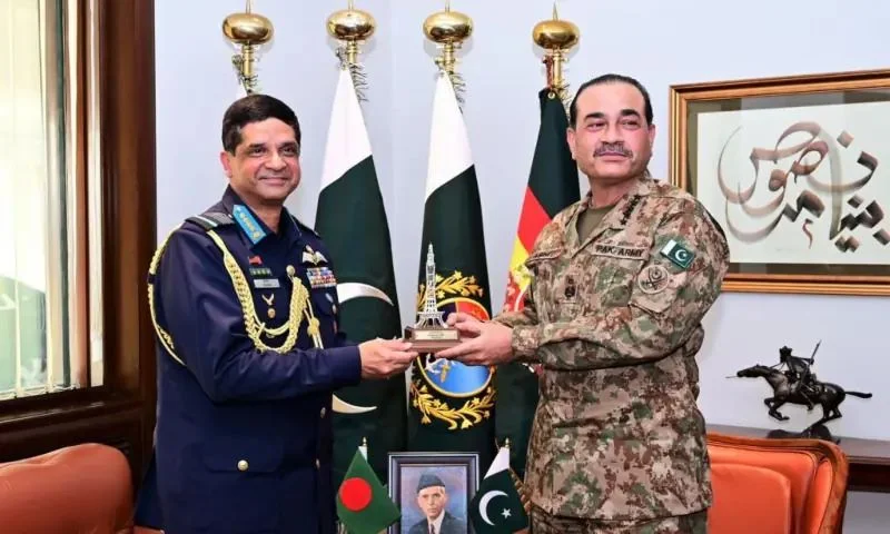 "Bangladesh Air Chief Marshal Hasan Mahmood Khan meeting with Pakistan's military leadership at General Headquarters in Rawalpindi during high-level defense cooperation talks focusing on JF-17 fighter jet procurement and expanded military collaboration"